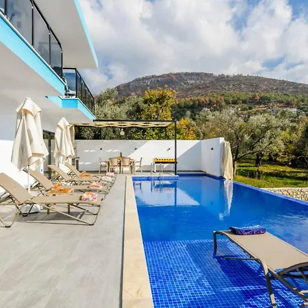 빌라 Uzumlu Village 3 Bedroom 칼칸