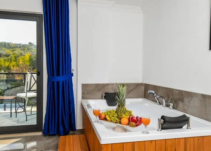 Villa Uzumlu Village 3 Bedroom Kalkan